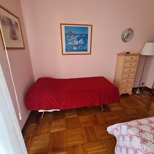 https://grande-attico-con-vista-vicino-al-centro.hotelitalianriviera.com